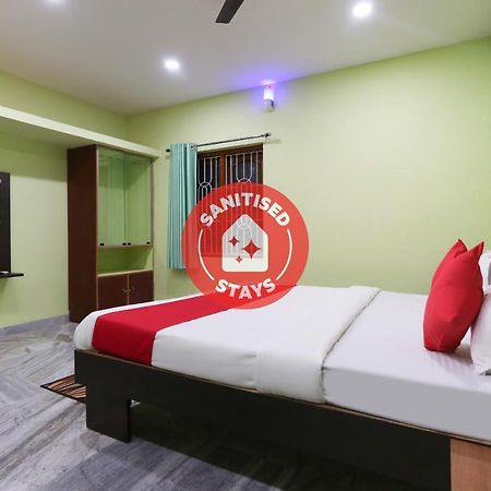 Vaccinated Staff- Oyo 45958 New Castle Inn Bhubaneswar Bagian luar foto